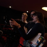 Regisseurin Alicia-Eva Rost und Assistent Marco Dey am Set für einen Trailerdreh von InZwischenZeit:Filme